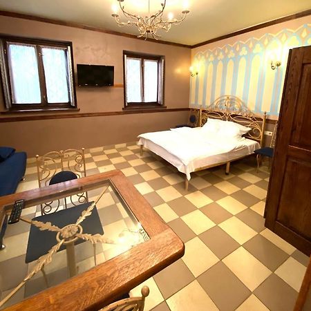 Апартаменти На Вул. Лесі Українки 19/4 Lviv Ngoại thất bức ảnh