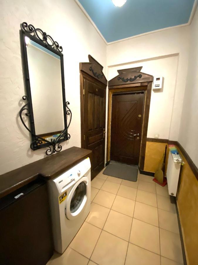 Апартаменти На Вул. Лесі Українки 19/4 Lviv Ngoại thất bức ảnh