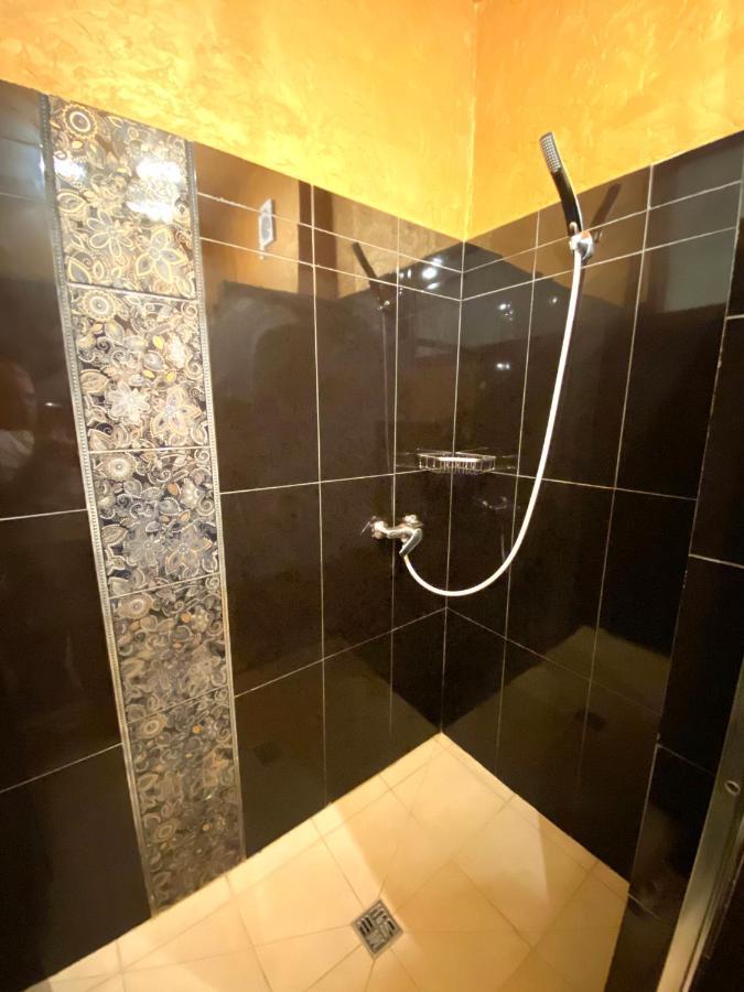 Апартаменти На Вул. Лесі Українки 19/4 Lviv Ngoại thất bức ảnh