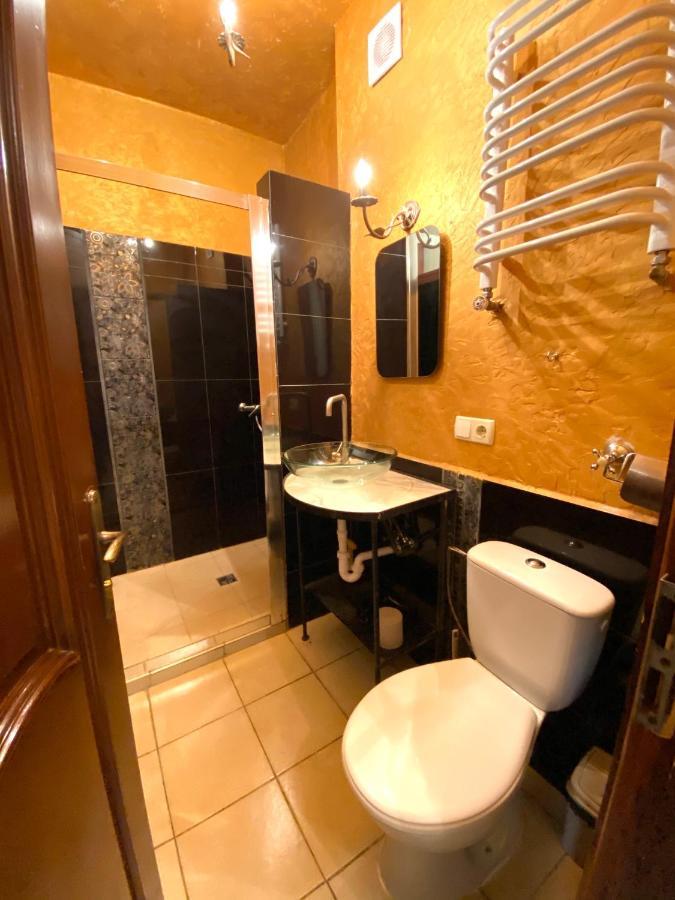 Апартаменти На Вул. Лесі Українки 19/4 Lviv Ngoại thất bức ảnh