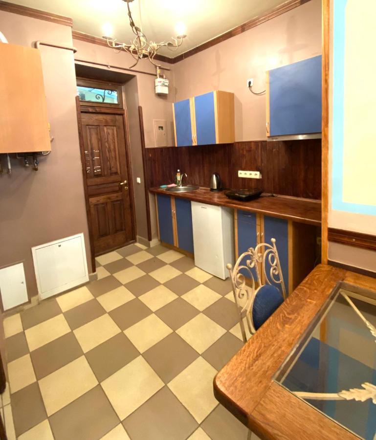 Апартаменти На Вул. Лесі Українки 19/4 Lviv Ngoại thất bức ảnh
